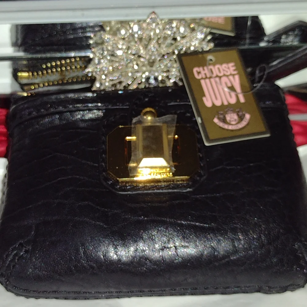 Juicy Couture Black Butter Leather LG  Wallet Clutch Gold HW NWT - Picture 7 of 13